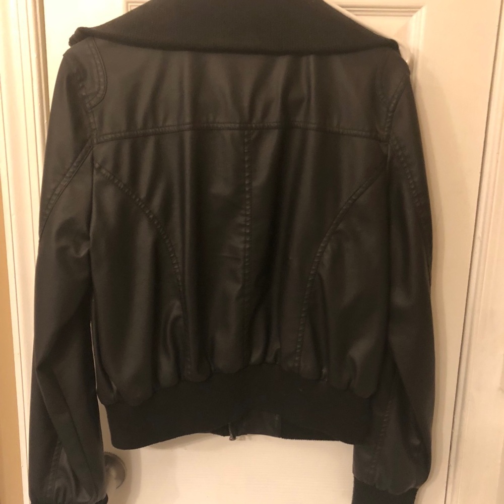 Lightweight Jacket - Picture 2 of 2